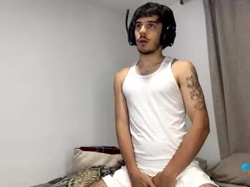 Runarunapi – webcam model profile photo Image 12