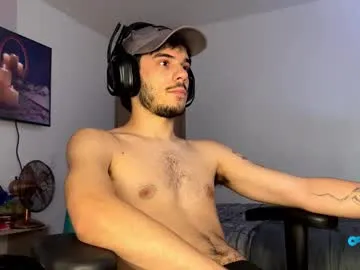 Runarunapi – webcam model profile photo Image 9