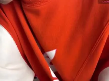 caylin – webcam model profile photo Image 3