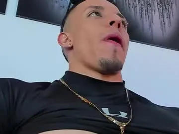 steveen_1604 – webcam model profile photo Image 17