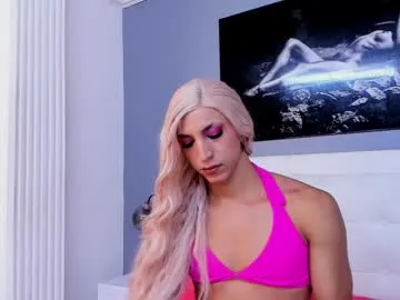 trixieemerald – webcam model profile photo Image 6