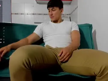 powq05 – webcam model profile photo Image 11