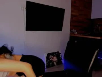 nide_xiaogou – webcam model profile photo Image 12