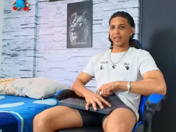 Runarunapi – webcam model profile photo Image 17