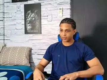 Runarunapi – webcam model profile photo Image 19