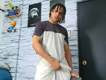 Runarunapi – webcam model profile photo Image 7