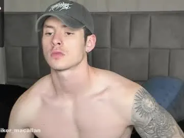 i_n_d_i_c_a – webcam model profile photo Image 3