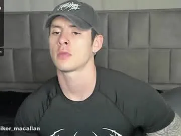 i_n_d_i_c_a – webcam model profile photo Image 5