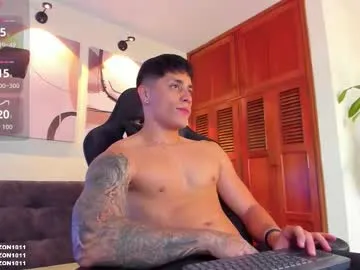 caylin – webcam model profile photo Image 13