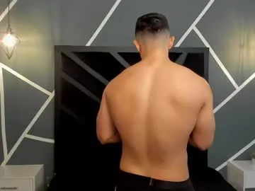 Benson18y – webcam model profile photo Image 9