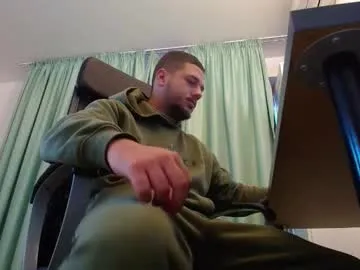 bigman32124 – webcam model profile photo Image 16