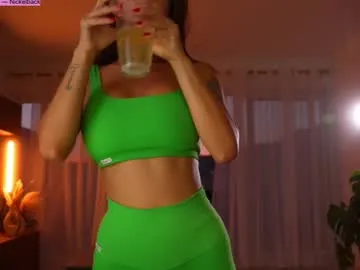 mia_dynasty – webcam model profile photo Image 3