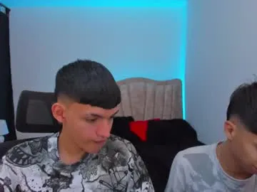 R-bonbon – webcam model profile photo Image 11