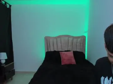 R-bonbon – webcam model profile photo Image 15