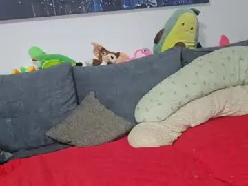 R-bonbon – webcam model profile photo Image 5