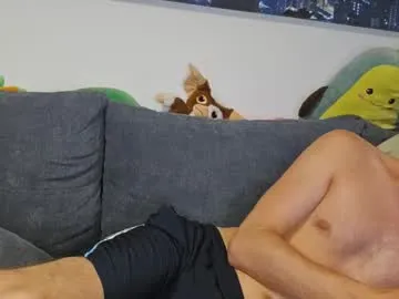 R-bonbon – webcam model profile photo Image 9