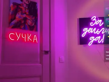 indialatin – webcam model profile photo Image 12