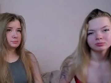 Runarunapi – webcam model profile photo Image 2