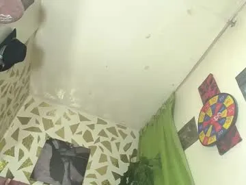 sarina7s – webcam model profile photo Image 7