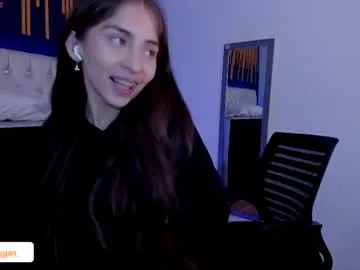 Emma96_hot – webcam model profile photo Image 12