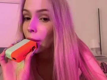 Runarunapi – webcam model profile photo Image 16