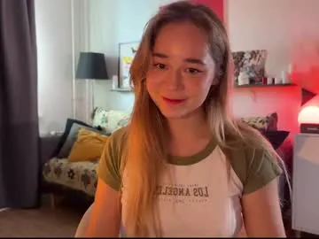 nide_xiaogou – webcam model profile photo Image 8