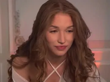 Runarunapi – webcam model profile photo Image 5