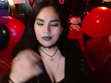 Runarunapi – webcam model profile photo Image 13