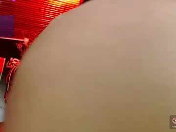 Runarunapi – webcam model profile photo Image 16