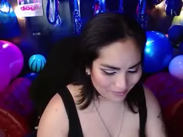 Runarunapi – webcam model profile photo Image 9