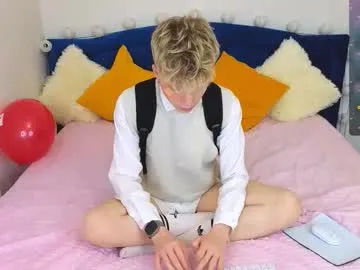 powq05 – webcam model profile photo Image 4