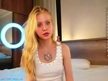 nayomi_34f – webcam model profile photo Image 8