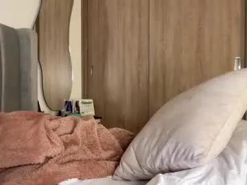 nide_xiaogou – webcam model profile photo Image 12