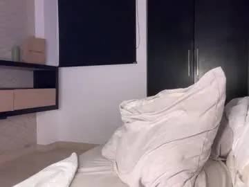 nide_xiaogou – webcam model profile photo Image 3