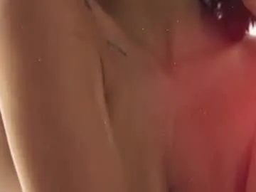 -teenytiny- – webcam model profile photo Image 19