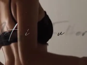 -teenytiny- – webcam model profile photo Image 5