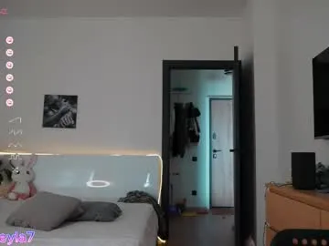 PumaShyXD – webcam model profile photo Image 15