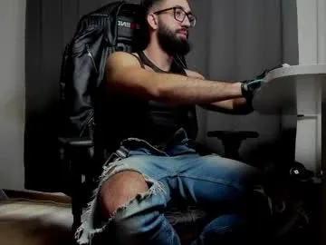 Yui-Ch – webcam model profile photo Image 6