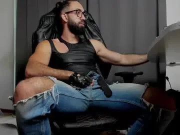 Yui-Ch – webcam model profile photo Image 7