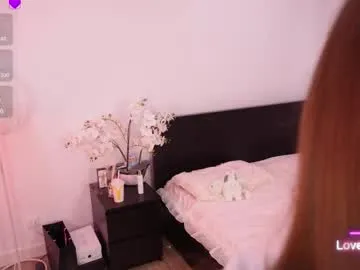 Yui-Ch – webcam model profile photo Image 10