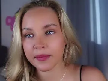 IamSteph13 – webcam model profile photo Image 18