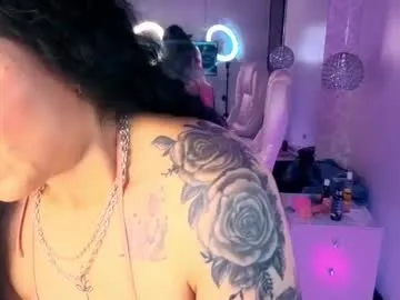 PumaShyXD – webcam model profile photo Image 4