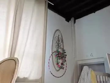 PumaShyXD – webcam model profile photo Image 3