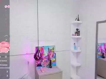 indialatin – webcam model profile photo Image 10