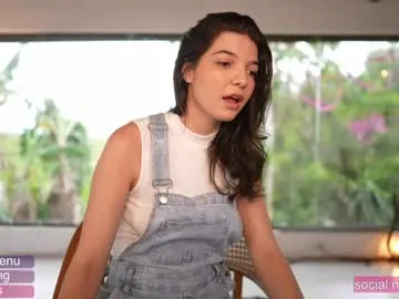 mia_dynasty – webcam model profile photo Image 3