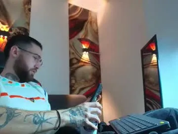 YU-KI00 – webcam model profile photo Image 19