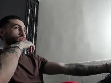 YU-KI00 – webcam model profile photo Image 7