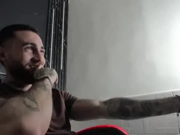 YU-KI00 – webcam model profile photo Image 9