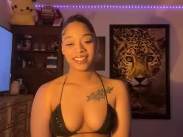 PumaShyXD – webcam model profile photo Image 4