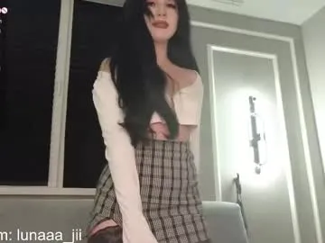 vika54784 – webcam model profile photo Image 8